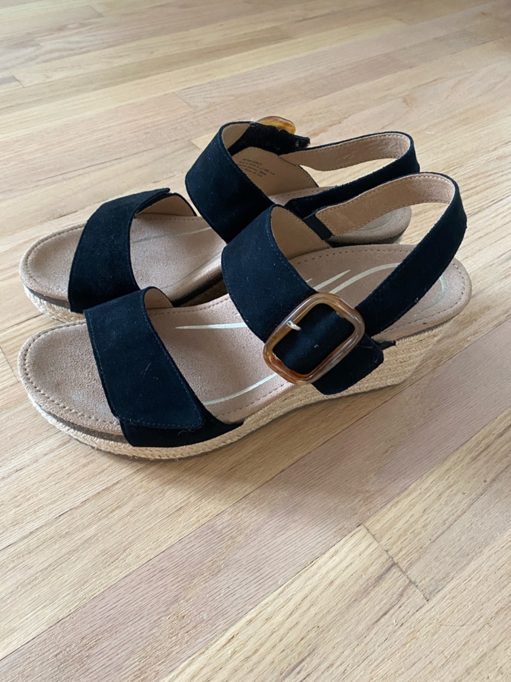 Aetrex Women's Ashley Wedge Sandal, Black, Size 10.5-11 US Comfort Support